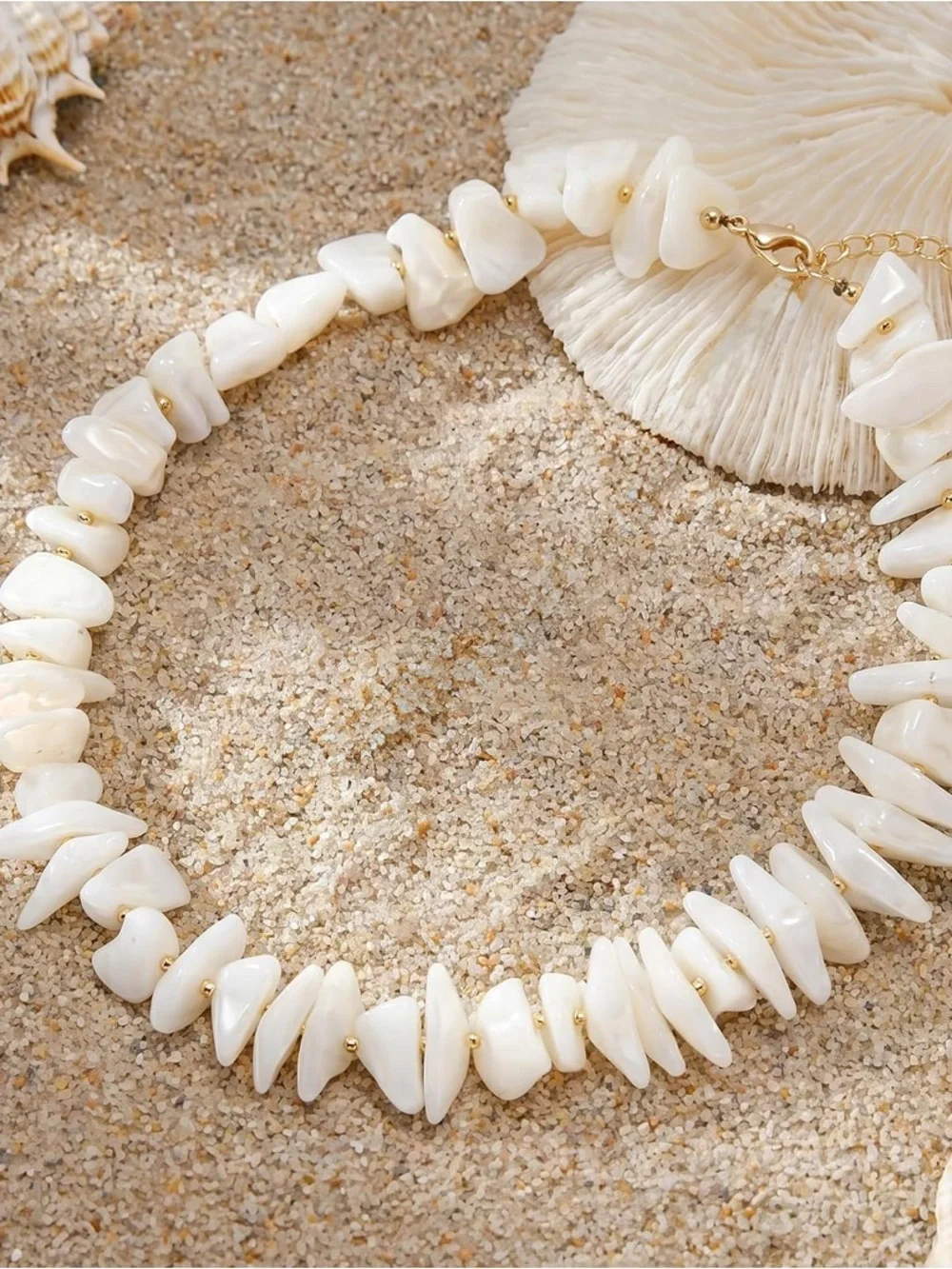 Cream White Chip Summer Choker Necklace